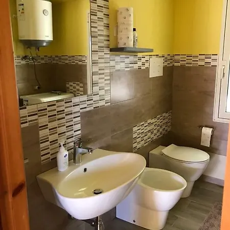 Casa Laura * أروسييْ